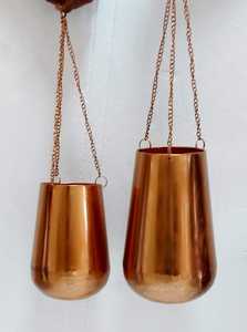 Vases à fleurs en métal faits à la main de haute qualité avec finition cuivrée, design suspendu, quantité en gros disponible - Product Image 2