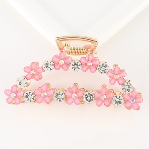 Pinza de Pelo de Aleación de Lujo Estilo Dulce <span class=keywords><strong>Ume</strong></span>, Pinza de Pelo con Flores de Diamantes Brillantes de 8.5 cm para Mujer, Accesorio para el Cabello para la Vida Diaria - Product Image 4