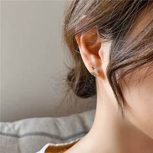 SHARON SH702 kadın Trendy 925 gümüş sarkık küpe High-End moda çift kelebek tasarım iğne mizaç toptan - Product Image 6