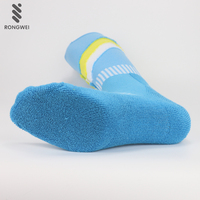Chaussettes de football respirantes pour hommes en nylon de haute qualité, plusieurs couleurs