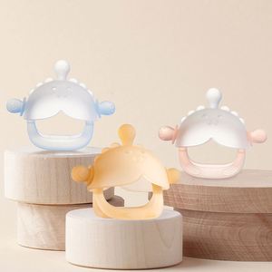 Anneau de dentition apaisant en silicone souple de qualité alimentaire sans BPA, en forme de petit lion, pour bébés unisexes dès 3 mois - Product Image 1