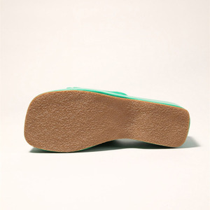 Sandales compensées roses d'été IDOIT pour femmes, sandales plates-formes confortables en cuir à bout ouvert, chaussures à enfiler à talons hauts décontractées pour la plage, chaussures à glissière pour femmes - Product Image 6