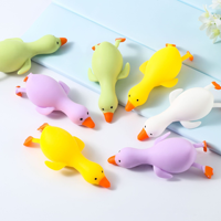 Nouveau Grand Canard Jaune Mignon en TPR, Jouet Sensoriel Anti-Stress à Remontée Lente, Doux et Moelleux, pour Enfants et Adultes
