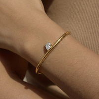 X & L vente en gros exquis larme Zircon ouvert manchette bracelet 304 acier inoxydable plaqué or 18 carats bijoux à la mode pour les femmes vêtements quotidiens