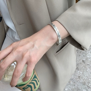 Pulsera <span class=keywords><strong>de</strong></span> plata S925 para mujer, pulsera <span class=keywords><strong>de</strong></span> números romanos en inglés Retro, joyería <span class=keywords><strong>de</strong></span> mano <span class=keywords><strong>de</strong></span> plata tailandesa - Product Image 1