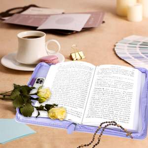 Muestra Gratis, Increíble Oferta en una Funda Protectora para Biblia con Bolsillo Frontal y Asa para la Iglesia - Product Image 3