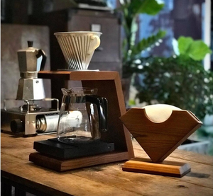 ที่วางกรองกาแฟวี60 ทำจากไม้ งานแฮนด์เมด ของตกแต่งบ้าน แท่นกรองกาแฟไม้ ของขวัญ ที่วางกรองกาแฟแบบพกพา - Product Image 2