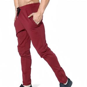 Pantalons de jogging pour hommes en gros, design de logo personnalisé, essentiels, respirants, doux pour la peau, prix bas - Product Image 1