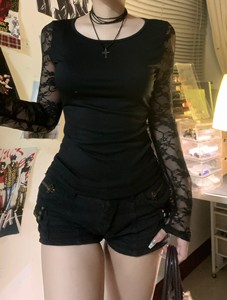 Blusa de encaje negra de manga larga para mujer, blusa sexy ajustada con cuello redondo y espalda transparente - Product Image 3