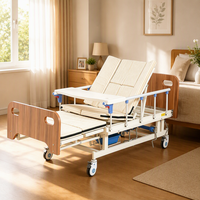 Lit médicalisé à manivelle mécanique avec dossier intégré et contour en bois pour positionnement corporel complet, idéal pour les chambres de patients
