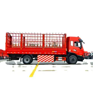 China stellt brandneuen Dongfeng 4 X2 CNG Fence Cargo Truck mit Euro6 Emission Standard her