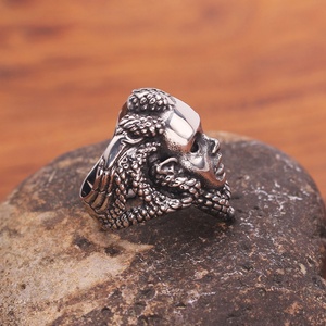 Anillo de Acero Inoxidable Estilo Hip Hop, Chapado en Oro, con Diseño de Medusa, Diosa Griega Antigua, Serpiente - Product Image 3