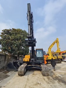 Excavatrice d'occasion Hyundai 220LC-9S de 22 tonnes avec moteur, boîte de vitesses, pompe PLC et roulement, godet de 1 m, puissance de 125 kW - Bon prix en stock - Product Image 4