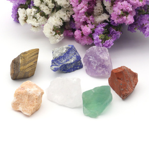 Juego de Cristales Curativos Naturales de los Siete Chakras al por Mayor, Piedras Preciosas de Cuarzo Sueltas, Piedras Crudas de Cristal, Cajas de Regalo para Recuerdos - Product Image 4