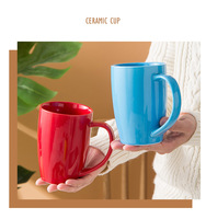 Tasse infuseur à thé en céramique porcelaine avec couvercle et infuseur en acier inoxydable pour le café et l'eau