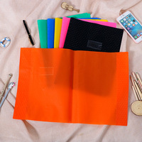 Couverture de cahier d'exercices en PVC résistant à l'eau, style épais, personnalisable en A4, A5, A6, avec couleur personnalisée pour l'école