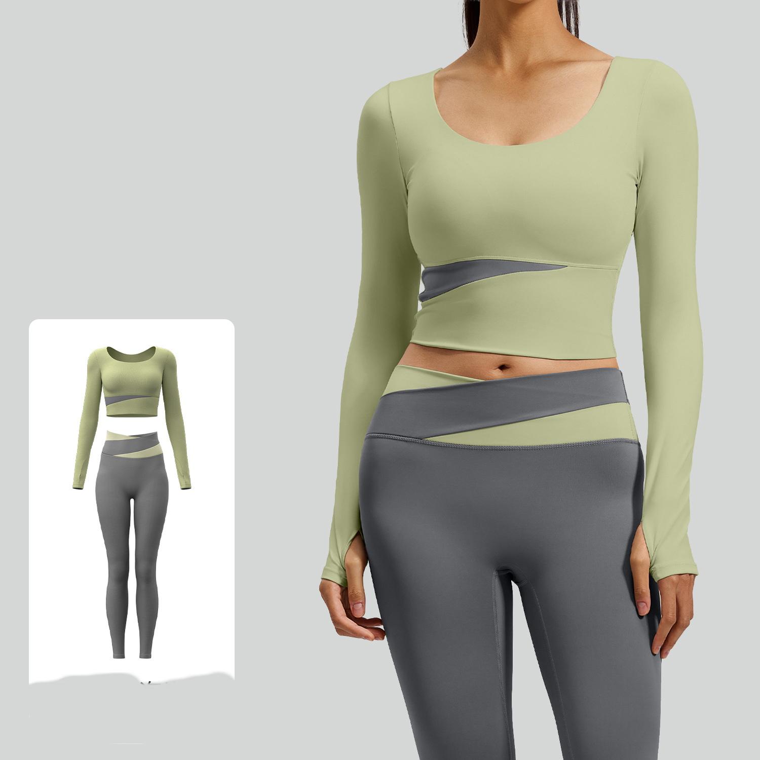 ผลไม้สีเขียว + สีเทา