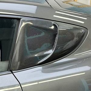 Kit de décoration de panneau triangulaire en fibre de carbone pour l'entrée d'air des vitres de voiture 2016-2024, pour la modification et l'amélioration de la 718 Cayman - Product Image 3