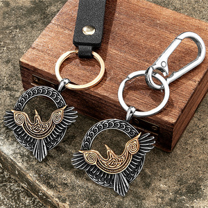 Porte-clés corbeau viking nordique en alliage de zinc, design ailes en relief bicolore, pendentif cadeau, accessoire unisexe - Product Image 1