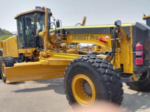 GR3005T เครื่องขุดและเกลี่ยถนนขนาดใหญ่สำหรับมืออาชีพ - Product Image 2