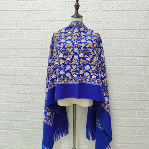 Chal de Cachemira Bordado Estilo Turco Vintage al por Mayor, Bufanda de Lana Gruesa Cálida con <span class=keywords><strong>Flores</strong></span> de Moda de Alta Calidad para Mujer - Product Image 3