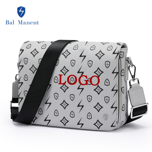 Sacs Bandoulière pour Hommes en Cuir de Qualité Façon Mode, Sacs Messager Personnalisés, Sacs à Bandoulière Transversale Personnalisables avec Logo - Product Image 4