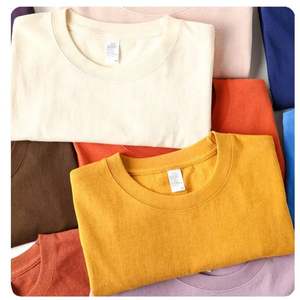 Camiseta de Hombre Económica para Uso Diario - 100% Algodón, Transpirable y de Secado Rápido, Diseño Elegante, Opciones de Logotipo/Color Personalizadas - Product Image 1