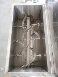 Mélangeur de substrat de compost d'engrais horizontal de 800 <span class=keywords><strong>L</strong></span> Mélangeur de substrat de champignon Mélangeur de ruban de sol multifonctionnel - Product Image 4