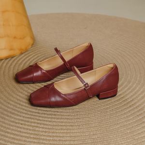 Chaussures à plateforme à talons hauts pour femmes et escarpins à semelle épaisse tendance pour les soirées, avec un style disco rétro et streetwear - Product Image 1