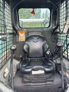 Chargeuse compacte sur chenilles T770 de marque chinoise réputée, nouvelle, avec pompe hydraulique, mini-engin de construction avec une capacité de godet de 1,38 m³ - Product Image 6