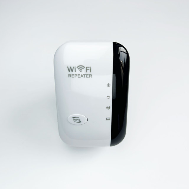 UK Plug Wireless Wifi Repeater Range Extender Internet Booster 300mbps Signal Extender
