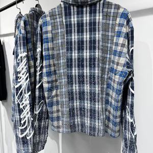 Camicia in Flanella da Uomo Personalizzata con Maniche Lunghe, Design con Inserti, Stampa Serigrafica, Strass Lucidi e Logo in Metallo Personalizzato - Product Image 2