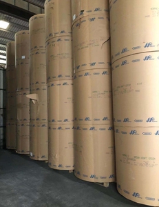 Rollo de papel recubierto de PE de cartón a precio de fábrica y ventilador de vasos de papel, rollo de Kraft de materia prima - Product Image 2