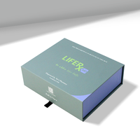 Boîtes d'emballage rigides en carton avec fermeture magnétique de luxe personnalisées, boîtes cadeaux en papier mat avec logo