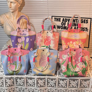 Bolsos de Mano Personalizados al por Mayor, Diseño de Moda, Tejido Grueso, Forma Cuadrada con Botón, Capacidad 3L+, Diferentes Modelos - Product Image 6