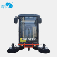 Mini Hippo M220E Balayeuse de voirie électrique industrielle à 3 roues, autoportée, pour le nettoyage extérieur