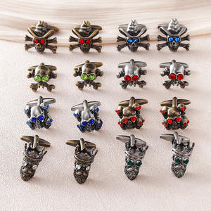 <span class=keywords><strong>Gemelos</strong></span> de calavera de Halloween para hombre, <span class=keywords><strong>divertidos</strong></span> <span class=keywords><strong>gemelos</strong></span> de <span class=keywords><strong>camisa</strong></span> francesa de cristal de esqueleto pirata, joyería de ropa Formal de fiesta gótica Vintage - Product Image 1