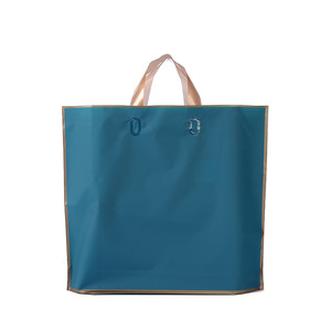 Bolsa de compras de marca de ropa de lujo, bolsa de plástico con asa para camisetas, vestidos, jeans, bolsa de regalo con logotipo personalizado y fuelle inferior - Product Image 4