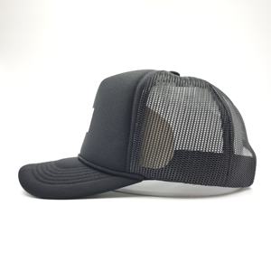 Casquette de camionneur de plage personnalisée en mousse performante à 5 panneaux en maille polyester avec logo brodé 3D imprimé - Product Image 5