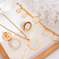 Espagne Offre spéciale Pendentif Boucle d'oreille Collier Couronne Pendentif Collier Boucles d'oreilles Ensemble Zircon cubique Couronne Ensemble de bijoux de mariée
