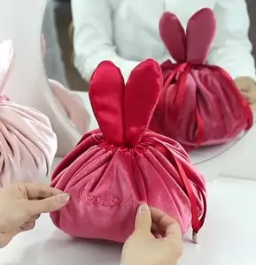 Bolsa de maquiagem de coelho, bolsa feminina de flanela com cordão para cosméticos