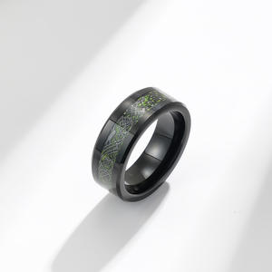 Anillo <span class=keywords><strong>de</strong></span> patrón <span class=keywords><strong>de</strong></span> dragón <span class=keywords><strong>de</strong></span> fibra <span class=keywords><strong>de</strong></span> carbono <span class=keywords><strong>de</strong></span> acero <span class=keywords><strong>de</strong></span> tungsteno Retro anillo <span class=keywords><strong>de</strong></span> Nibelung dominante para hombres anillo <span class=keywords><strong>de</strong></span> tungsteno - Product Image 2