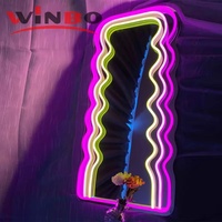 Vente en gros, miroir néon personnalisé en acrylique pour décoration de chambre à coucher, miroir néon créatif pour la maison