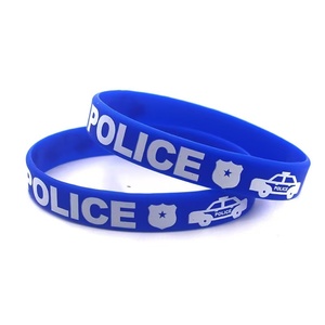Pulsera de Silicona con Diseño de Coche de Dibujos Animados, Estilo Europeo y Americano, Popular para Fiestas, Amor, Policía - Product Image 2
