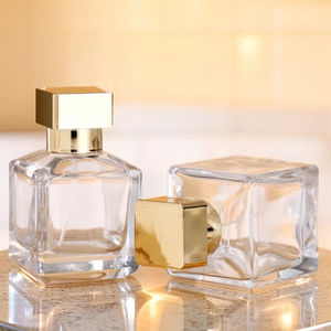 Botella de vidrio de spray de perfume transparente de color rosa rojo azul cuadrado de 50ml de <span class=keywords><strong>moda</strong></span> simple con tapa dorada - Product Image 5