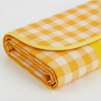 Tapis de pique-nique professionnel tendance 2026, imperméable et résistant à l'humidité, épais et portable, pour les sorties printanières