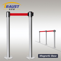 Barrière de ceinture rétractable magnétique de l'aéroport Traust Ligne de file d'attente de sécurité Gestionnaire de contrôle de foule Stanchion