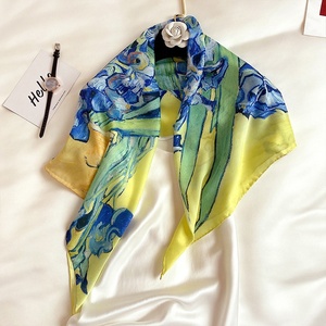 Printemps nouvelle <span class=keywords><strong>peinture</strong></span> à l'huile conception grand carré hijab écharpe femme <span class=keywords><strong>littérature</strong></span> et art rétro écharpe à <span class=keywords><strong>la</strong></span> main vintage châle foulard en soie - Product Image 3