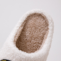 Pantoufles en forme de visage souriant pour femmes, en peluche douce, style rétro, confortables, pour l'intérieur et l'extérieur