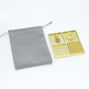 Cadeau personnalisé en laiton : plaque de glace, tampon à glace, logo en relief sur surface de glaçon, barre de glace - Product Image 3